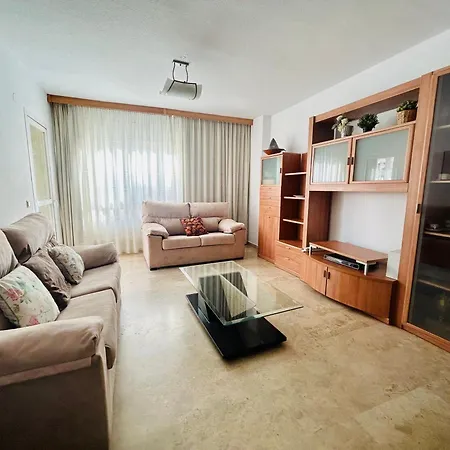 Teatinos Homestay Malaga